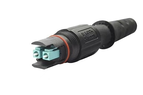 Mini MPO Waterproof conectores protegidos IP de Opticial da fibra do conector para uma comunicação remota